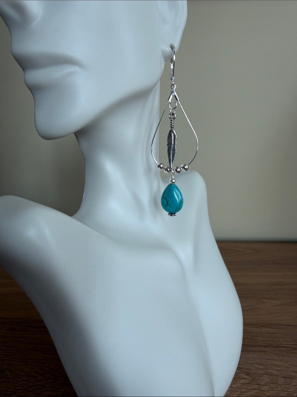 HAND CRAFTED HOWLITE TEARDROP EARRINGS Feather Western Boho - Picture 4 of 9
